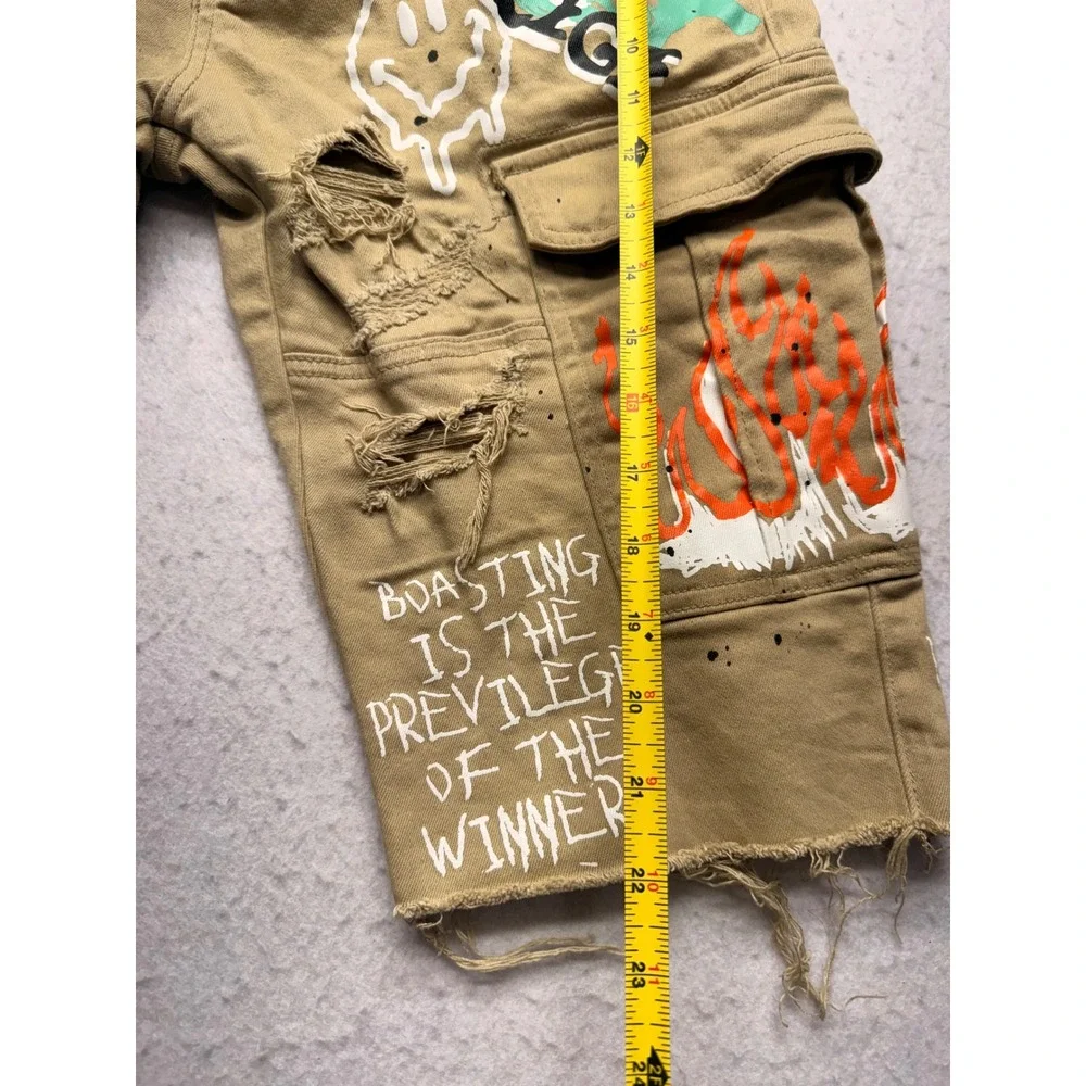 Smoke Rise DNM CO Mens Graffiti Distressed Cargo Shorts Tan Khaki Size 32 SR91